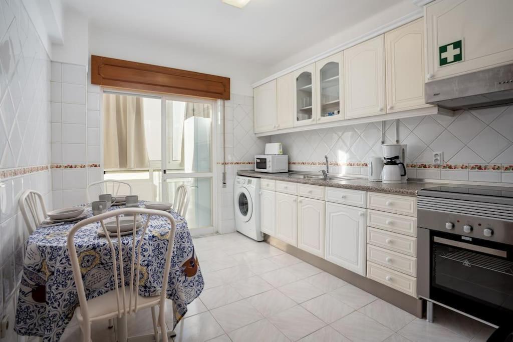 Blife Allya Private Rooms Distrikt Distrikt Faro Exterior foto